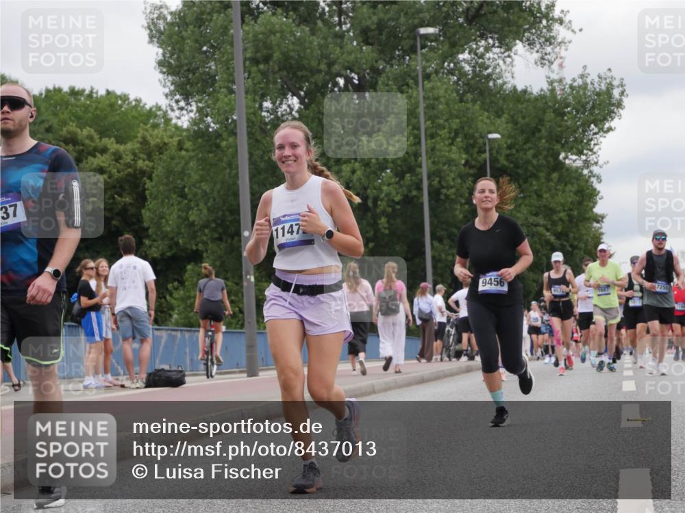 29.06.2025 - hella hamburg halbmarathon Luisa Fischer http://msf.ph/oto/8437013 29.06.2025 10:57:13 Kennedybrücke 37, 1147, 9456, 7255, 957, 1017, 174, 1017, 1744, 1789, 1984, 2079, 2146, 4626, 4801, 5514, 5804, 5817, 5857, 5993, 6273, 8189, 8924, 9531 meine-sportfotos.de