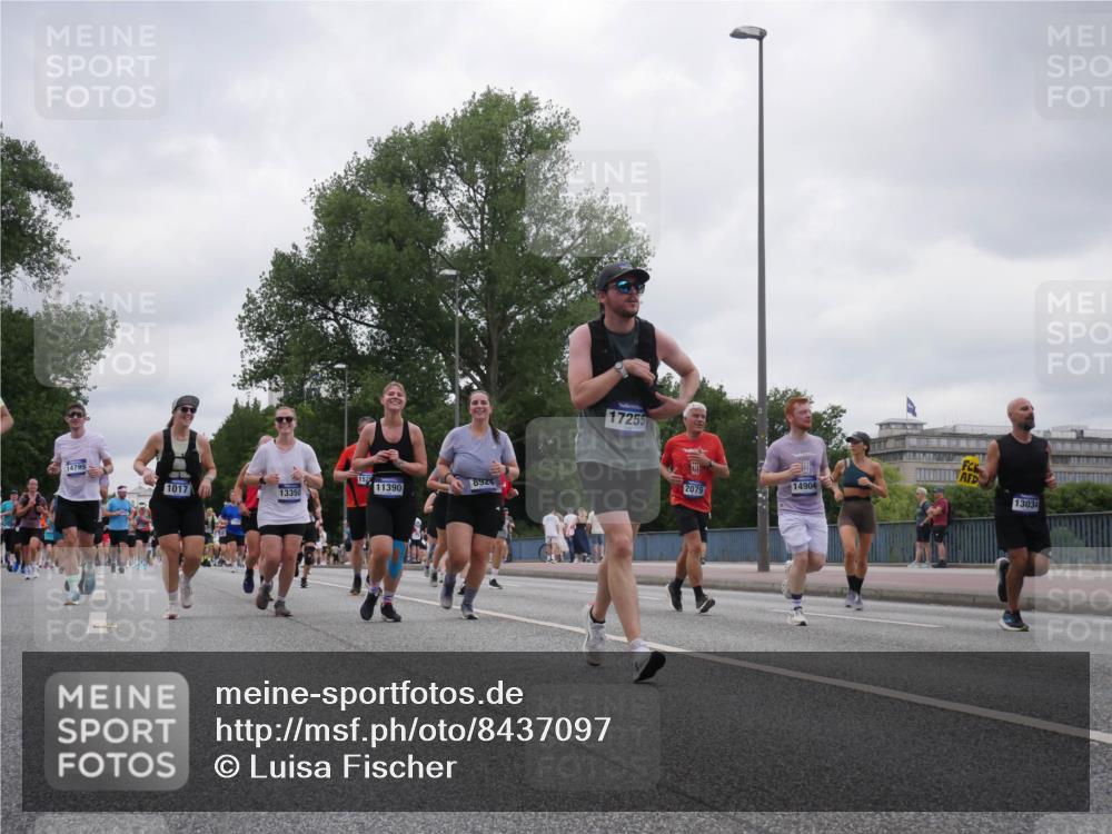 29.06.2025 - hella hamburg halbmarathon Luisa Fischer http://msf.ph/oto/8437097 29.06.2025 10:57:19 Kennedybrücke 14799, 1017, 13350, 152, 8924, 11390, 17255, 2079, 14904, 13034, 1017, 1744, 2079, 3187, 4685, 4801, 5514, 5804, 5817, 5993, 8189, 8924, 9138, 9771, 10207 meine-sportfotos.de