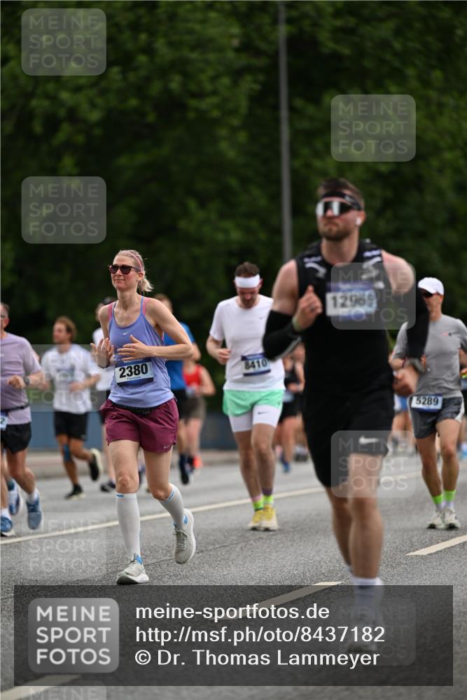 29.06.2025 - hella hamburg halbmarathon Dr. Thomas Lammeyer http://msf.ph/oto/8437182 29.06.2025 10:55:43 Kennedybrücke 1208, 1617, 1930, 2202, 2380, 2484, 2485, 2736, 2778, 3229, 3838, 4652, 4771, 5286, 5289, 5357, 6945, 7012, 7769, 7938, 7992, 8410, 8779, 9166, 9167, 9933, 10521, 10552, 10636 meine-sportfotos.de