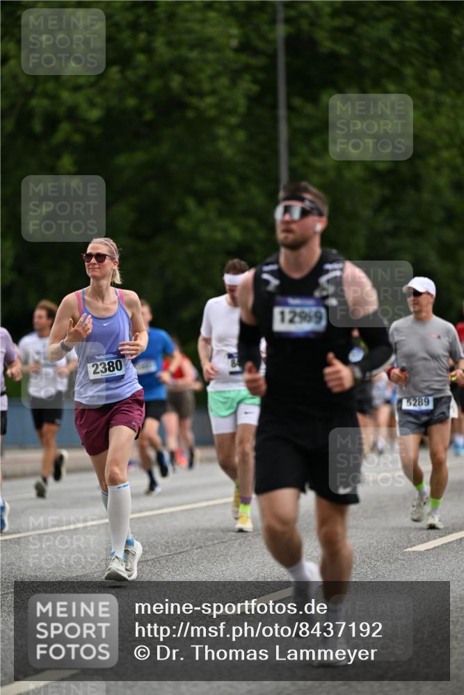 29.06.2025 - hella hamburg halbmarathon Dr. Thomas Lammeyer http://msf.ph/oto/8437192 29.06.2025 10:55:43 Kennedybrücke 1208, 1617, 1930, 2202, 2380, 2484, 2485, 2736, 2778, 3229, 3838, 4652, 4771, 5286, 5289, 5357, 6945, 7012, 7769, 7938, 7992, 8410, 8779, 9166, 9167, 9933, 10521, 10552, 10636 meine-sportfotos.de