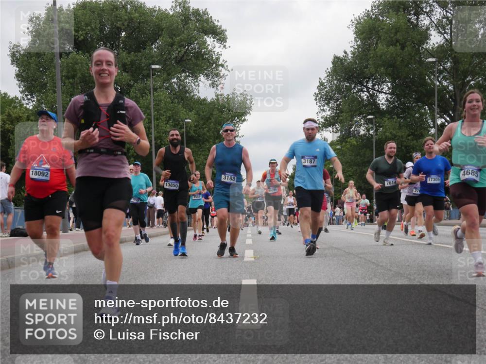 29.06.2025 - hella hamburg halbmarathon Luisa Fischer http://msf.ph/oto/8437232 29.06.2025 10:57:27 Kennedybrücke 18092, 13850, 3557, 3188, 640, 14596, 3187, 7614, 17309, 4685, 2372, 2761, 3187, 3249, 4323, 4685, 4838, 6468, 7614, 9138, 9503, 9771, 10207 meine-sportfotos.de