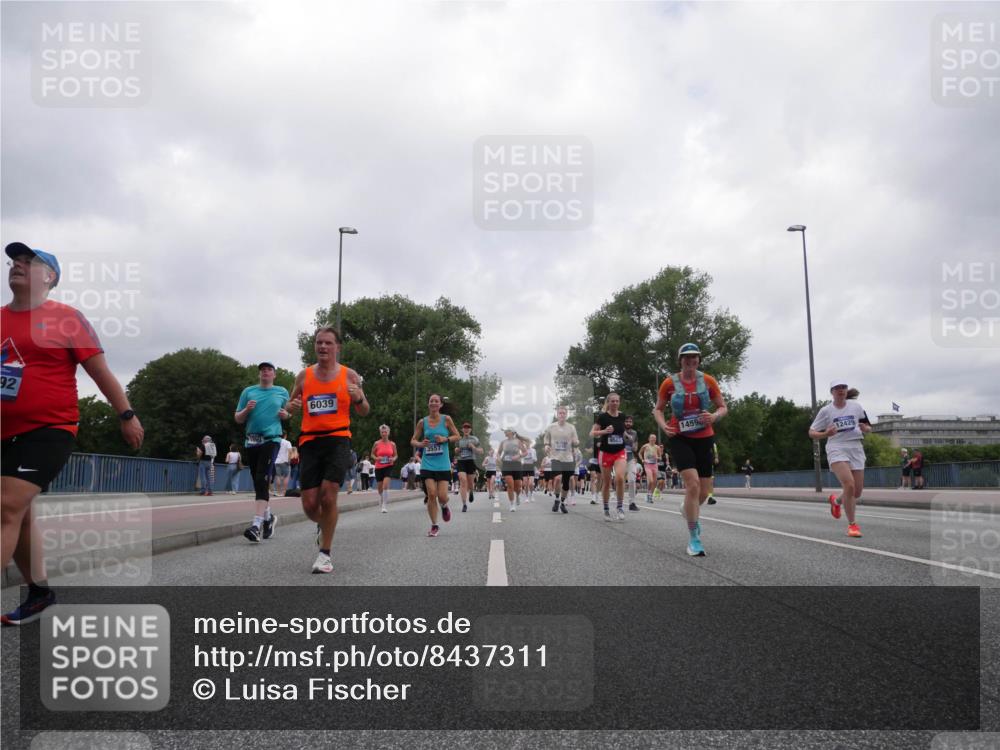 29.06.2025 - hella hamburg halbmarathon Luisa Fischer http://msf.ph/oto/8437311 29.06.2025 10:57:31 Kennedybrücke 92, 6039, 3557, 1459, 960, 12429, 2372, 2761, 3187, 3249, 3364, 4323, 4838, 5309, 6468, 6583, 6987, 7614, 9503 meine-sportfotos.de