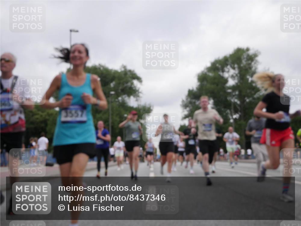 29.06.2025 - hella hamburg halbmarathon Luisa Fischer http://msf.ph/oto/8437346 29.06.2025 10:57:33 Kennedybrücke 3557, 2372, 2761, 3249, 3364, 4323, 4838, 5309, 6468, 6583, 6987, 7614, 9503 meine-sportfotos.de