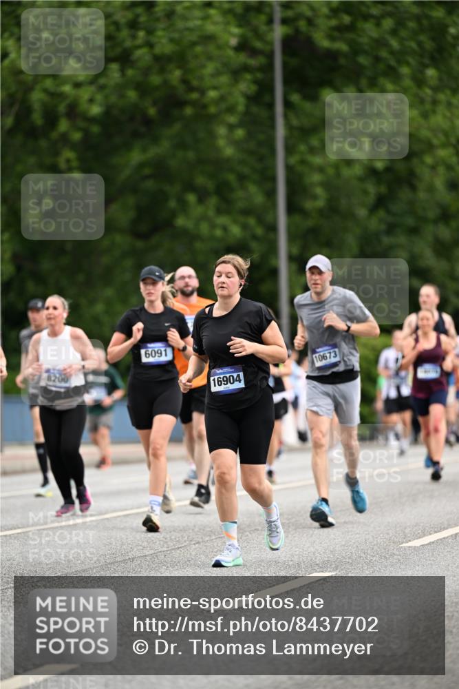 29.06.2025 - hella hamburg halbmarathon Dr. Thomas Lammeyer http://msf.ph/oto/8437702 29.06.2025 10:55:57 Kennedybrücke 1203, 1404, 1418, 1617, 1930, 2202, 2380, 2484, 2485, 2736, 2778, 3038, 3838, 4652, 4878, 5062, 5286, 5289, 5357, 5716, 6091, 6945, 6954, 7012, 7770, 7771, 7825, 7938, 7992, 8040, 8200, 8410, 8621, 10521, 10552, 10614, 10636, 10673 meine-sportfotos.de