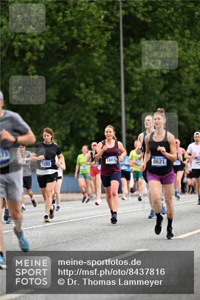 29.06.2025 - hella hamburg halbmarathon Dr. Thomas Lammeyer http://msf.ph/oto/8437816 29.06.2025 10:56:00 Kennedybrücke 1203, 1404, 1418, 1617, 2202, 2484, 2485, 2736, 2778, 3038, 3838, 4652, 4878, 5062, 5286, 5289, 5357, 5394, 5716, 6091, 6945, 6954, 7012, 7770, 7771, 7825, 7938, 7992, 8040, 8200, 8410, 8621, 9462, 10521, 10552, 10614, 10636, 10673, 10830 meine-sportfotos.de