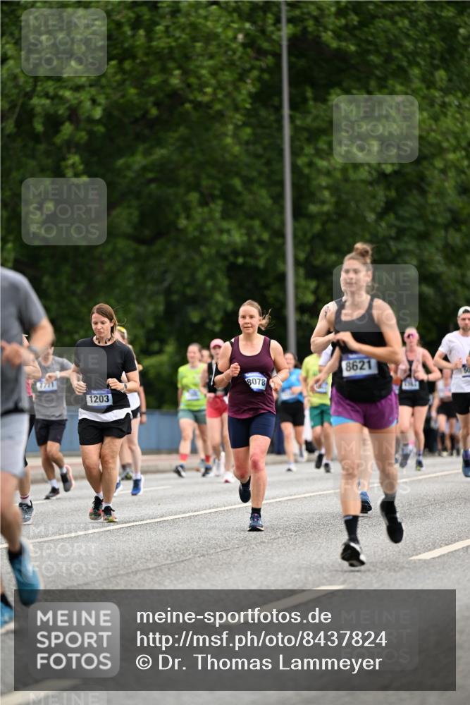 29.06.2025 - hella hamburg halbmarathon Dr. Thomas Lammeyer http://msf.ph/oto/8437824 29.06.2025 10:56:00 Kennedybrücke 1203, 1404, 1418, 1617, 2202, 2484, 2485, 2736, 2778, 3038, 3838, 4652, 4878, 5062, 5286, 5289, 5357, 5394, 5716, 6091, 6945, 6954, 7012, 7770, 7771, 7825, 7938, 7992, 8040, 8200, 8410, 8621, 9462, 10521, 10552, 10614, 10636, 10673, 10830 meine-sportfotos.de