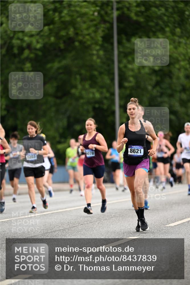 29.06.2025 - hella hamburg halbmarathon Dr. Thomas Lammeyer http://msf.ph/oto/8437839 29.06.2025 10:56:00 Kennedybrücke 1203, 1404, 1418, 1617, 2202, 2484, 2485, 2736, 2778, 3038, 3838, 4652, 4878, 5062, 5286, 5289, 5357, 5394, 5716, 6091, 6945, 6954, 7012, 7770, 7771, 7825, 7938, 7992, 8040, 8200, 8410, 8621, 9462, 10521, 10552, 10614, 10636, 10673, 10830 meine-sportfotos.de
