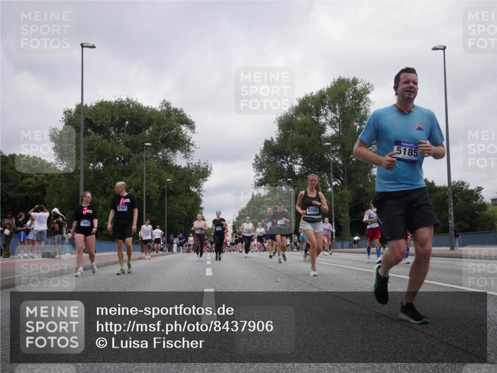 29.06.2025 - hella hamburg halbmarathon Luisa Fischer http://msf.ph/oto/8437906 29.06.2025 10:58:03 Kennedybrücke 9764, 10043, 6279, 6988, 5185, 1767, 1779, 5185, 5430, 5500, 6279, 6988, 8801, 9764, 10331 meine-sportfotos.de