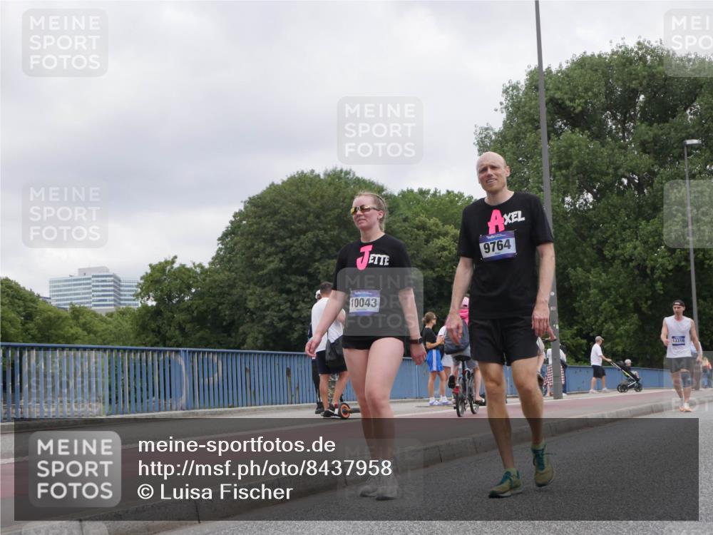 29.06.2025 - hella hamburg halbmarathon Luisa Fischer http://msf.ph/oto/8437958 29.06.2025 10:58:06 Kennedybrücke 9764, 10043, 13316, 1767, 1779, 5430, 5500, 6279, 6988, 8801, 8803, 9764, 10331 meine-sportfotos.de