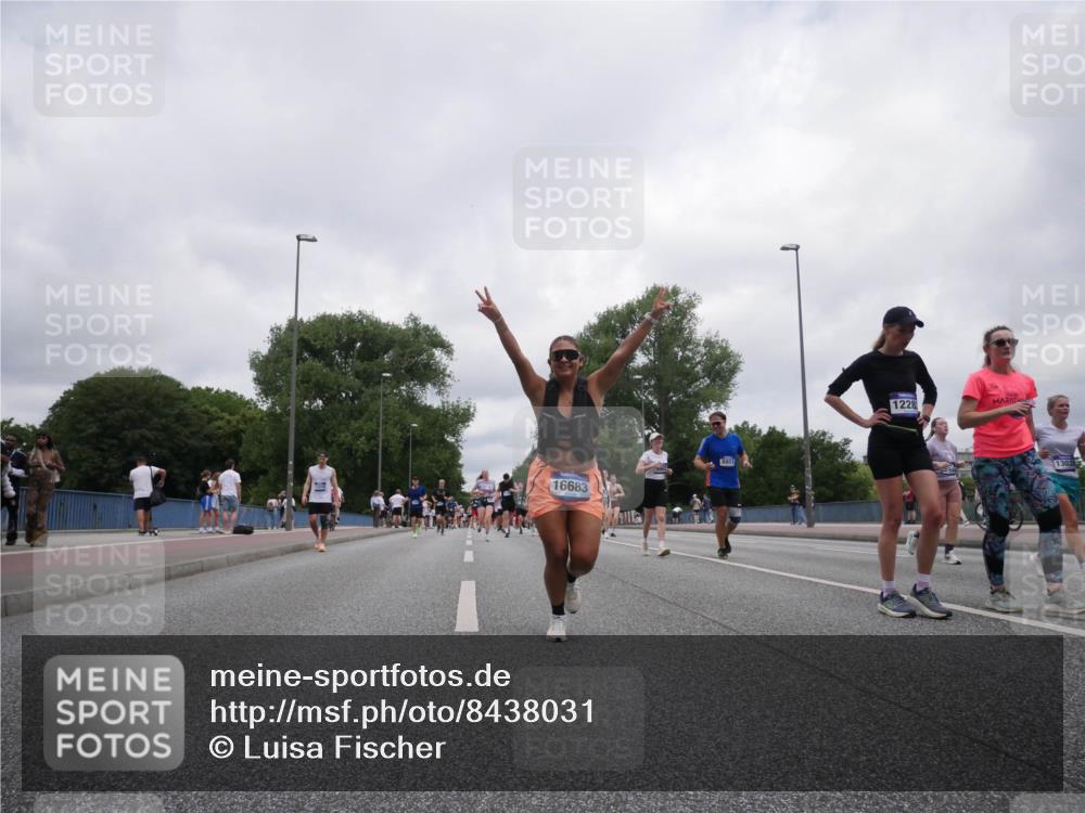 29.06.2025 - hella hamburg halbmarathon Luisa Fischer http://msf.ph/oto/8438031 29.06.2025 10:58:10 Kennedybrücke 16683, 1228, 13035, 1767, 2566, 5430, 5500, 6279, 8801, 8803, 10331 meine-sportfotos.de