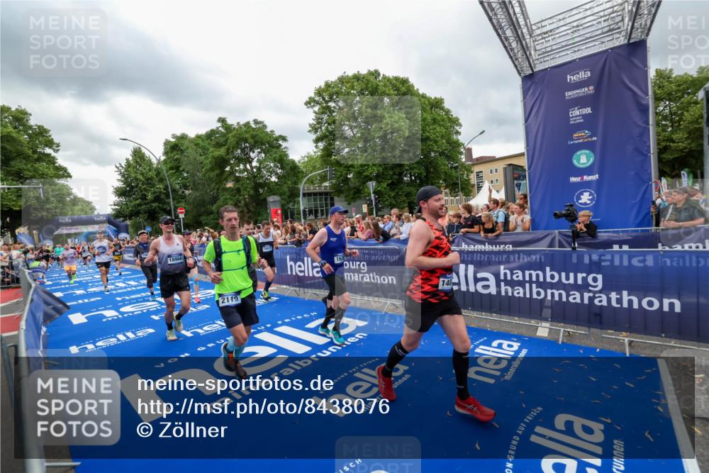 29.06.2025 - hella hamburg halbmarathon Zöllner http://msf.ph/oto/8438076 29.06.2025 10:55:18 Ziel 1549, 1628, 2119, 4903, 5643, 6723, 6891, 8973, 9361, 10188, 10263, 10582, 11184, 11747, 12248, 13470, 14834, 15854, 16108, 16521, 18031, 18380, 18531, 18966 meine-sportfotos.de