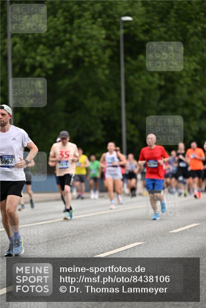 29.06.2025 - hella hamburg halbmarathon Dr. Thomas Lammeyer http://msf.ph/oto/8438106 29.06.2025 10:56:08 Kennedybrücke 1203, 1404, 1418, 1617, 1997, 2484, 2485, 2736, 2778, 3038, 3934, 4878, 5062, 5394, 5534, 5716, 6091, 6456, 6945, 6954, 7770, 7771, 7825, 7841, 7992, 8040, 8200, 8621, 9460, 9462, 9590, 10521, 10614, 10673, 10830, 11126 meine-sportfotos.de