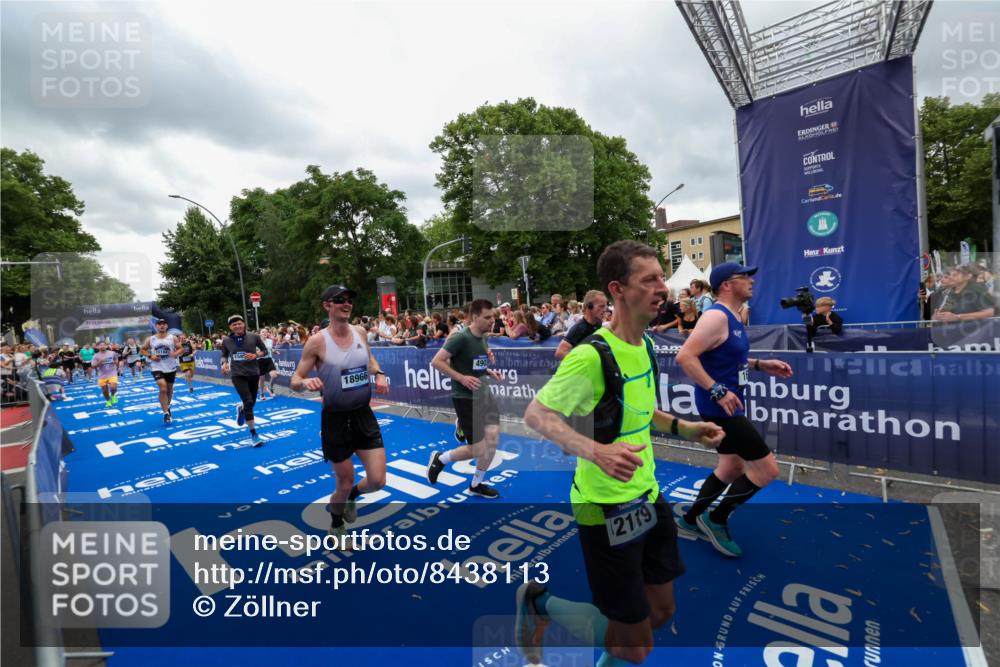 29.06.2025 - hella hamburg halbmarathon Zöllner http://msf.ph/oto/8438113 29.06.2025 10:55:19 Ziel 1549, 1628, 2119, 4903, 5643, 6723, 6891, 8973, 10188, 10263, 10582, 11184, 12526, 13470, 14834, 15854, 16521, 18031, 18290, 18380, 18531, 18966 meine-sportfotos.de