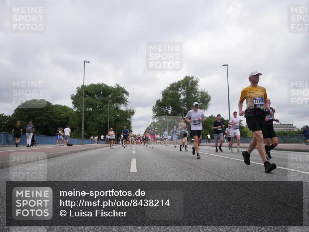 29.06.2025 - hella hamburg halbmarathon Luisa Fischer http://msf.ph/oto/8438214 29.06.2025 10:58:20 Kennedybrücke 19111, 14515, 18168, 882, 1198, 2566, 3465, 3467, 4971, 5392, 5882, 6839, 6982, 9596 meine-sportfotos.de