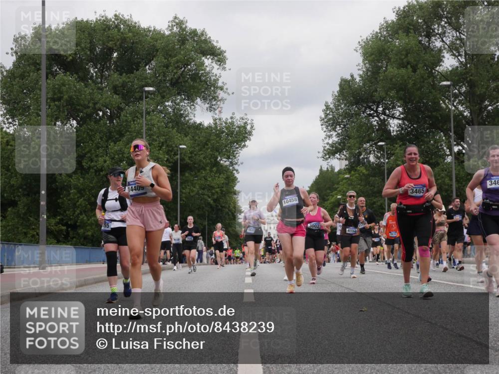 29.06.2025 - hella hamburg halbmarathon Luisa Fischer http://msf.ph/oto/8438239 29.06.2025 10:58:27 Kennedybrücke 55, 14409, 1949, 10458, 3002, 4192, 1178, 2632, 3465, 346, 1198, 1263, 2632, 3002, 3157, 3465, 3467, 3761, 3795, 4191, 4192, 4971, 5392, 5727, 6839, 6982, 8012, 8403, 10686 meine-sportfotos.de