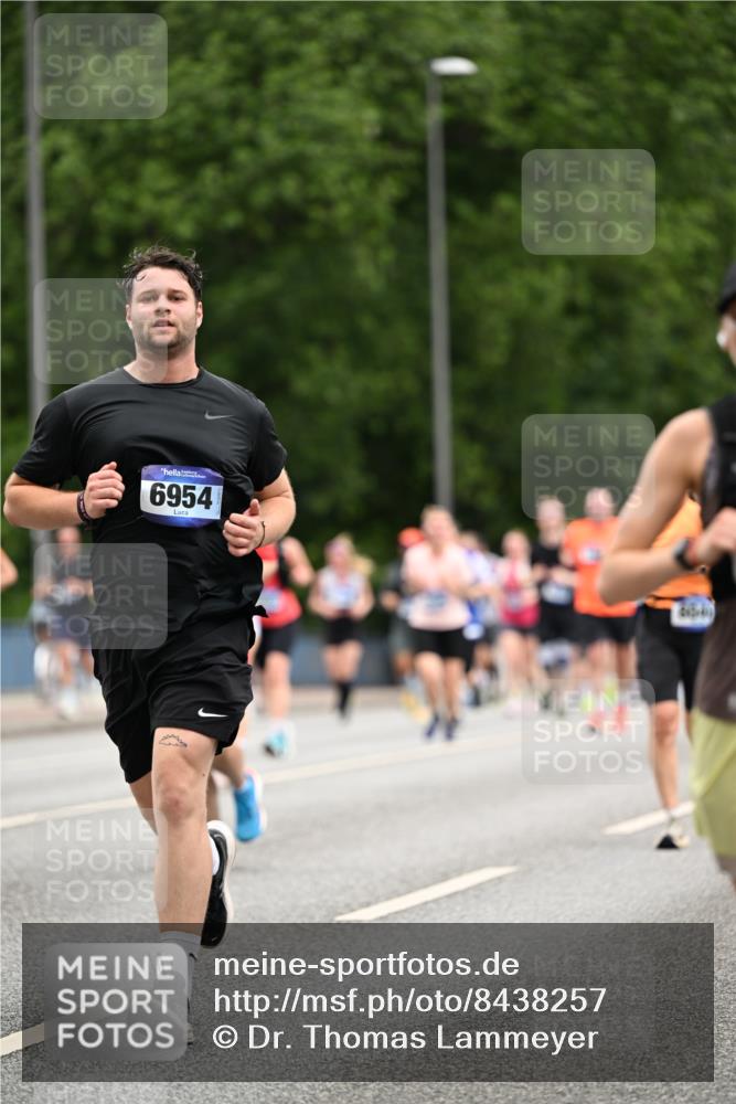 29.06.2025 - hella hamburg halbmarathon Dr. Thomas Lammeyer http://msf.ph/oto/8438257 29.06.2025 10:56:11 Kennedybrücke 1203, 1404, 1418, 1617, 1997, 2736, 2778, 3038, 3934, 4878, 5062, 5394, 5534, 5716, 6091, 6456, 6945, 6954, 7770, 7771, 7825, 7841, 7992, 8040, 8200, 8621, 9460, 9462, 9582, 9583, 9590, 10614, 10673, 10830, 11126, 11127 meine-sportfotos.de