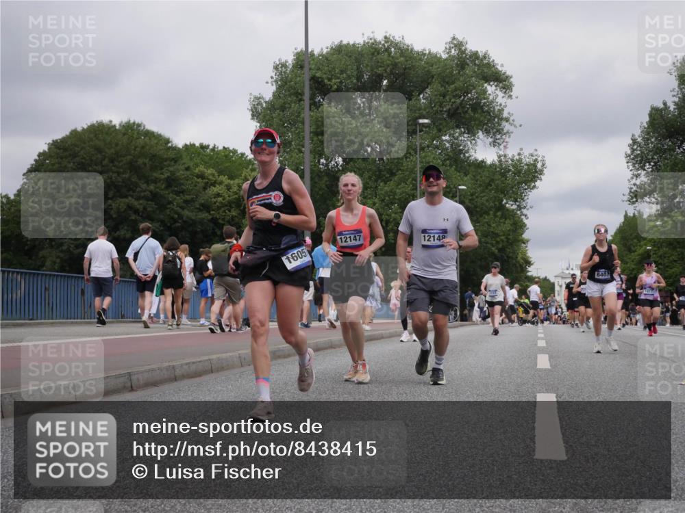 29.06.2025 - hella hamburg halbmarathon Luisa Fischer http://msf.ph/oto/8438415 29.06.2025 10:58:36 Kennedybrücke 12147, 1605, 1214, 8403, 1917, 1263, 1917, 2090, 2452, 2632, 3157, 3274, 3761, 3795, 5483, 5727, 6023, 7219, 7238, 8012, 8186, 8403, 8626, 10686 meine-sportfotos.de