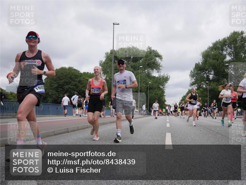 29.06.2025 - hella hamburg halbmarathon Luisa Fischer http://msf.ph/oto/8438439 29.06.2025 10:58:37 Kennedybrücke 1605, 12147, 12148, 8403, 8186, 1263, 1917, 2090, 2452, 2632, 3157, 3274, 3761, 3795, 5483, 5727, 6023, 7219, 7238, 8186, 8403, 8626, 10686 meine-sportfotos.de