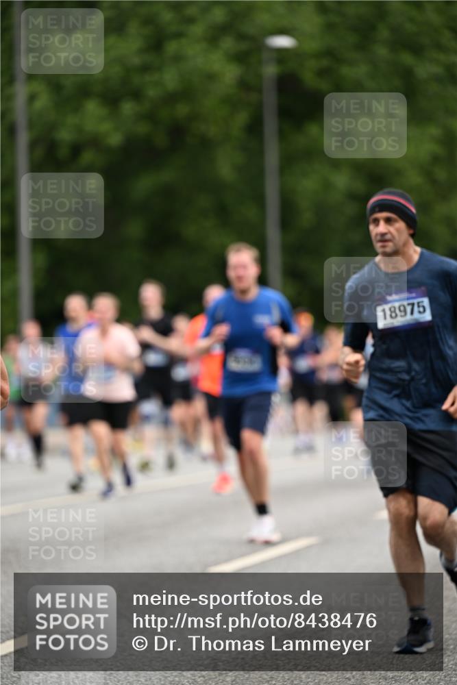 29.06.2025 - hella hamburg halbmarathon Dr. Thomas Lammeyer http://msf.ph/oto/8438476 29.06.2025 10:56:16 Kennedybrücke 1203, 1404, 1418, 1997, 3038, 3934, 4087, 4878, 5062, 5394, 5534, 5716, 6456, 6954, 7691, 7770, 7771, 7825, 7841, 8040, 8200, 8621, 9220, 9460, 9462, 9582, 9583, 9590, 9594, 9673, 10614, 10830, 11126, 11127 meine-sportfotos.de