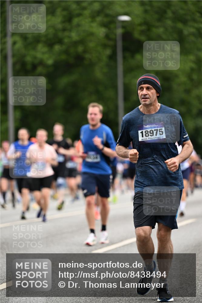29.06.2025 - hella hamburg halbmarathon Dr. Thomas Lammeyer http://msf.ph/oto/8438494 29.06.2025 10:56:16 Kennedybrücke 1203, 1404, 1418, 1997, 3038, 3934, 4087, 4878, 5062, 5394, 5534, 5716, 6456, 6954, 7691, 7770, 7771, 7825, 7841, 8040, 8200, 8621, 9220, 9460, 9462, 9582, 9583, 9590, 9594, 9673, 10614, 10830, 11126, 11127 meine-sportfotos.de