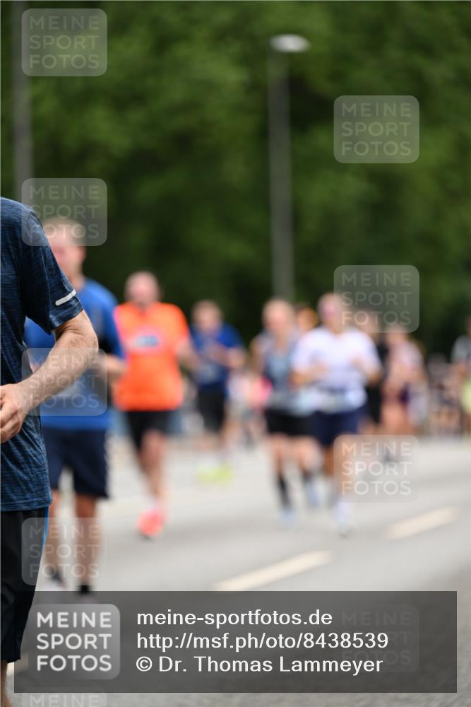29.06.2025 - hella hamburg halbmarathon Dr. Thomas Lammeyer http://msf.ph/oto/8438539 29.06.2025 10:56:17 Kennedybrücke 1203, 1404, 1418, 1997, 3038, 3934, 4087, 4878, 5062, 5394, 5534, 6456, 6954, 6961, 7691, 7770, 7771, 7825, 7841, 8040, 8200, 9220, 9460, 9462, 9582, 9583, 9590, 9594, 9673, 10614, 10830, 11126, 11127 meine-sportfotos.de