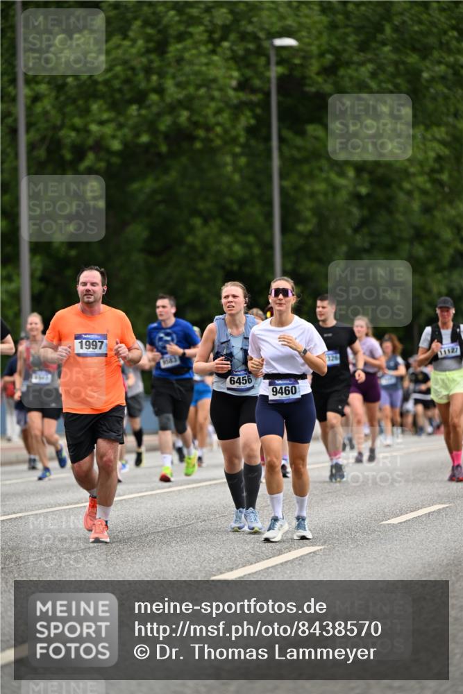 29.06.2025 - hella hamburg halbmarathon Dr. Thomas Lammeyer http://msf.ph/oto/8438570 29.06.2025 10:56:18 Kennedybrücke 1203, 1404, 1418, 1997, 3038, 3934, 4087, 4878, 5062, 5291, 5394, 5534, 6456, 6954, 6961, 7691, 7770, 7771, 7825, 7841, 8040, 8200, 9220, 9460, 9462, 9582, 9583, 9590, 9594, 9673, 10830, 11126, 11127 meine-sportfotos.de