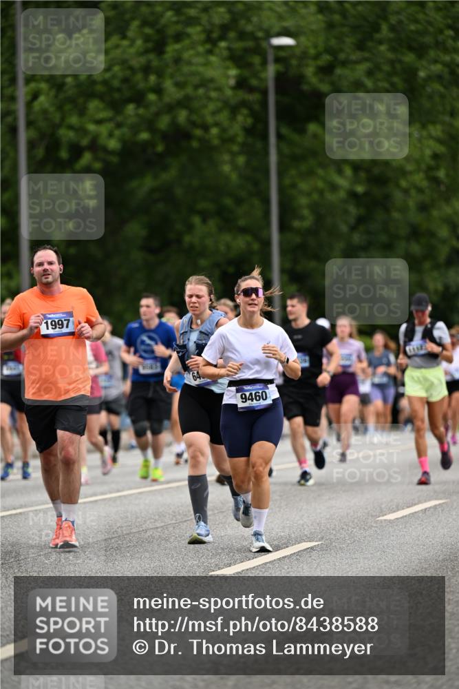 29.06.2025 - hella hamburg halbmarathon Dr. Thomas Lammeyer http://msf.ph/oto/8438588 29.06.2025 10:56:19 Kennedybrücke 1203, 1404, 1418, 1997, 3038, 3934, 4087, 4878, 5062, 5291, 5394, 5534, 6456, 6885, 6954, 6961, 7691, 7770, 7771, 7825, 7841, 8040, 8200, 9220, 9460, 9462, 9582, 9583, 9590, 9594, 9673, 10830, 11126, 11127 meine-sportfotos.de