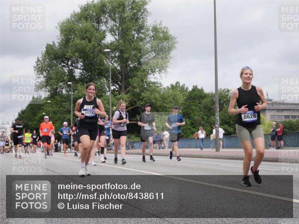 29.06.2025 - hella hamburg halbmarathon Luisa Fischer http://msf.ph/oto/8438611 29.06.2025 10:58:43 Kennedybrücke 11737, 7219, 1322, 8626, 1013, 1917, 2084, 3274, 5483, 6023, 7219, 7766, 8110, 8186, 8519, 8626, 10471 meine-sportfotos.de