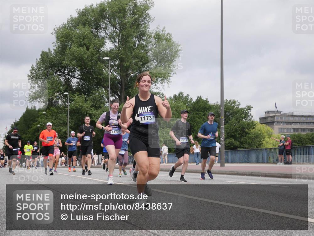 29.06.2025 - hella hamburg halbmarathon Luisa Fischer http://msf.ph/oto/8438637 29.06.2025 10:58:44 Kennedybrücke 11109, 10471, 13733, 1013, 11737, 7219, 1013, 1917, 2084, 5483, 6023, 7219, 7766, 8110, 8519, 8626, 10471 meine-sportfotos.de