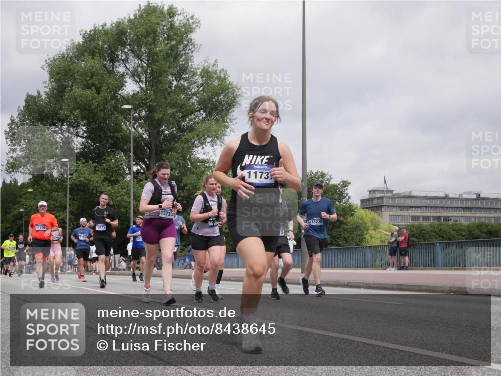 29.06.2025 - hella hamburg halbmarathon Luisa Fischer http://msf.ph/oto/8438645 29.06.2025 10:58:44 Kennedybrücke 11109, 7766, 10471, 1173, 13733, 9, 13230, 1013, 1917, 2084, 5483, 6023, 7219, 7766, 8110, 8519, 8626, 10471 meine-sportfotos.de