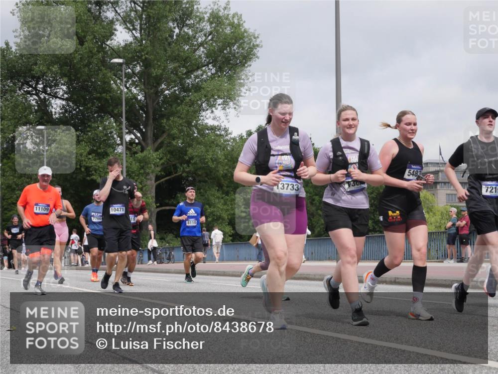 29.06.2025 - hella hamburg halbmarathon Luisa Fischer http://msf.ph/oto/8438678 29.06.2025 10:58:46 Kennedybrücke 5487, 11109, 7766, 10471, 19, 8110, 13733, 30, 5483, 7215, 1013, 2084, 5483, 5487, 6944, 7219, 7766, 8110, 8519, 8626, 10471 meine-sportfotos.de