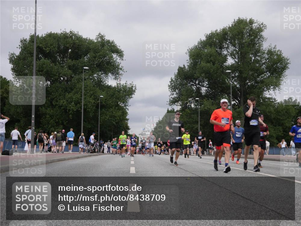 29.06.2025 - hella hamburg halbmarathon Luisa Fischer http://msf.ph/oto/8438709 29.06.2025 10:58:47 Kennedybrücke 11109, 7766, 10471, 811, 1013, 2084, 3577, 5483, 5487, 6944, 7219, 7766, 8110, 8519, 8626, 10471 meine-sportfotos.de