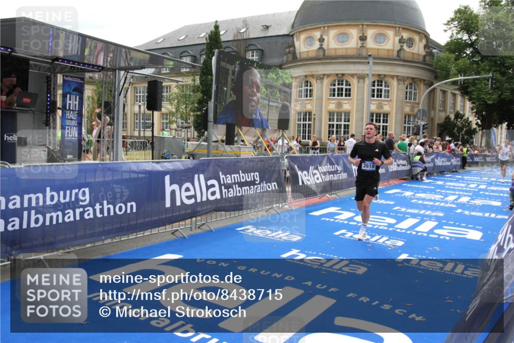 29.06.2025 - hella hamburg halbmarathon Michael Strokosch http://msf.ph/oto/8438715 29.06.2025 10:22:44 Ziel 2618, 18897 meine-sportfotos.de