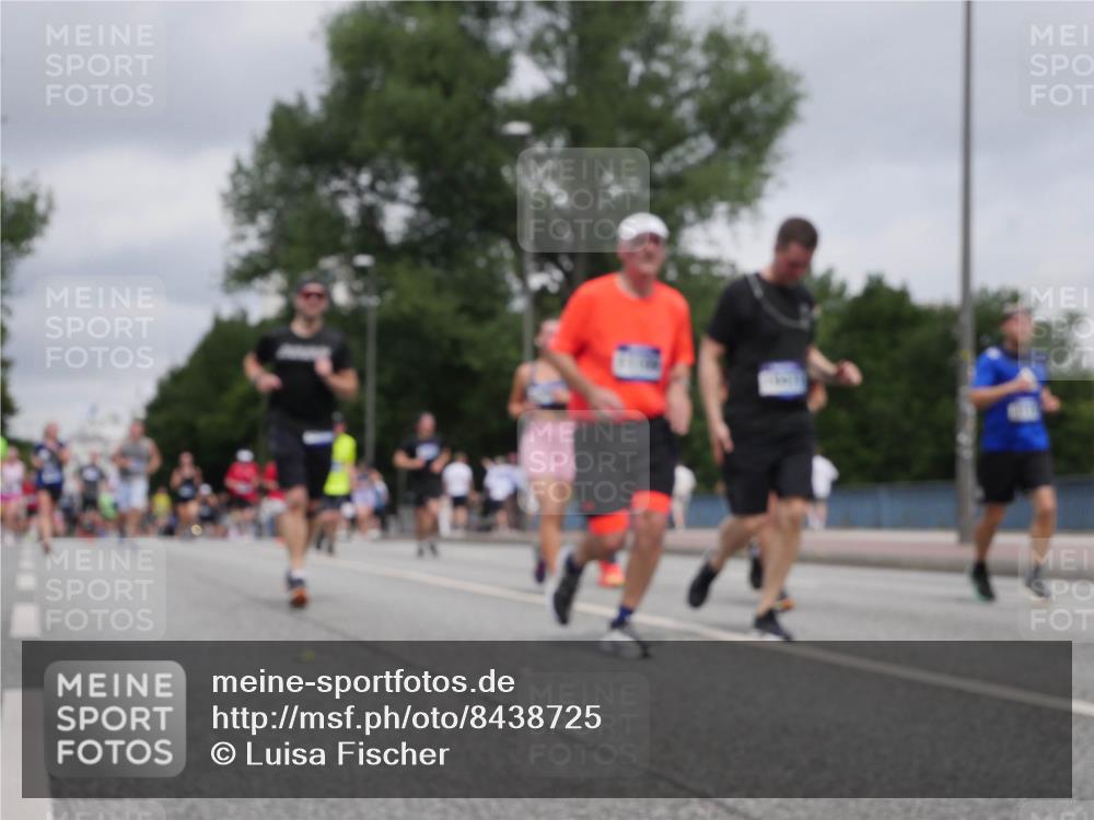 29.06.2025 - hella hamburg halbmarathon Luisa Fischer http://msf.ph/oto/8438725 29.06.2025 10:58:48 Kennedybrücke 1013, 2084, 3577, 5483, 5487, 6944, 7219, 7766, 8110, 8519, 10471 meine-sportfotos.de