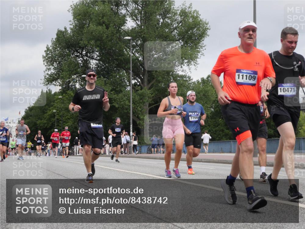29.06.2025 - hella hamburg halbmarathon Luisa Fischer http://msf.ph/oto/8438742 29.06.2025 10:58:49 Kennedybrücke 3577, 5487, 98, 7766, 11109, 10471, 1013, 2084, 3577, 5483, 5487, 6944, 7219, 7766, 8110, 8519, 10471 meine-sportfotos.de