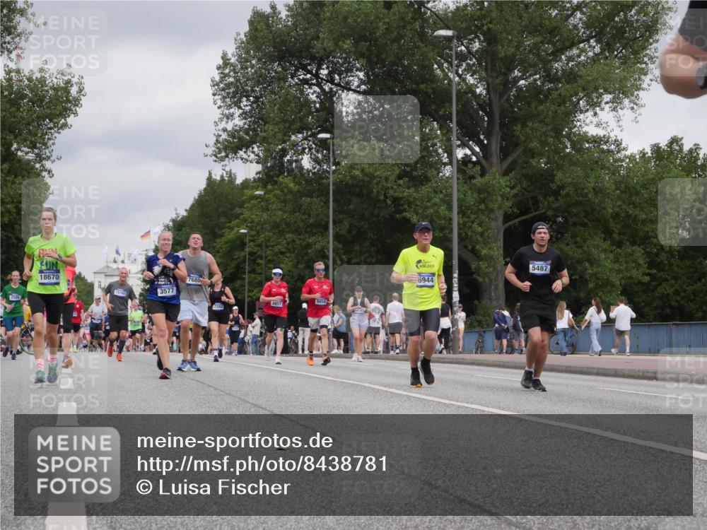 29.06.2025 - hella hamburg halbmarathon Luisa Fischer http://msf.ph/oto/8438781 29.06.2025 10:58:51 Kennedybrücke 2586, 18670, 90, 7680, 3577, 15160, 17392, 9857, 9858, 6944, 5487, 1013, 2084, 3257, 3577, 5487, 6944, 7680, 7766, 8110, 8519, 9857, 9858, 10471 meine-sportfotos.de