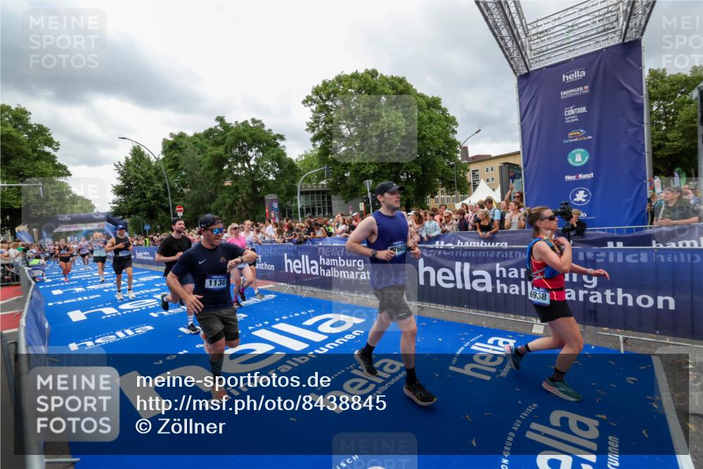 29.06.2025 - hella hamburg halbmarathon Zöllner http://msf.ph/oto/8438845 29.06.2025 10:55:32 Ziel 1130, 2252, 2771, 4951, 5319, 6591, 6938, 11554, 12544, 12584, 13234, 13267, 14036, 14592, 16213, 16334, 16609, 17603, 17940 meine-sportfotos.de