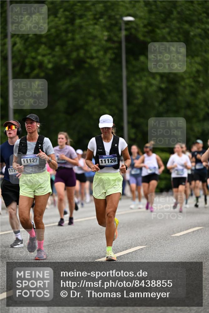 29.06.2025 - hella hamburg halbmarathon Dr. Thomas Lammeyer http://msf.ph/oto/8438855 29.06.2025 10:56:23 Kennedybrücke 1418, 1997, 3934, 4087, 4273, 4878, 5291, 5394, 5534, 6406, 6456, 6885, 6954, 6961, 7691, 7770, 7771, 7841, 8040, 8672, 9068, 9070, 9220, 9460, 9462, 9582, 9583, 9590, 9594, 9673, 9730, 10342, 10496, 10830, 10928, 11126, 11127, 11375 meine-sportfotos.de