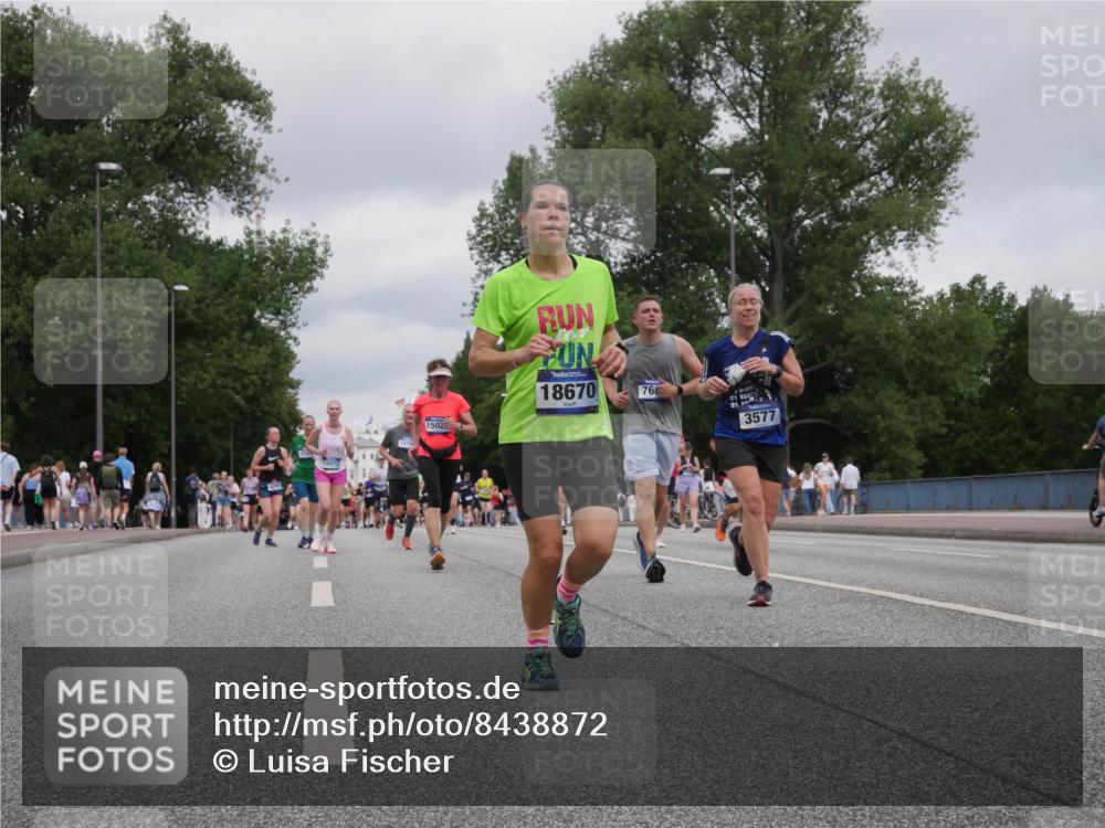 29.06.2025 - hella hamburg halbmarathon Luisa Fischer http://msf.ph/oto/8438872 29.06.2025 10:58:55 Kennedybrücke 18972, 1516, 1502, 18670, 768, 3577, 2244, 2586, 3257, 3577, 5487, 6944, 7680, 7766, 9857, 9858 meine-sportfotos.de