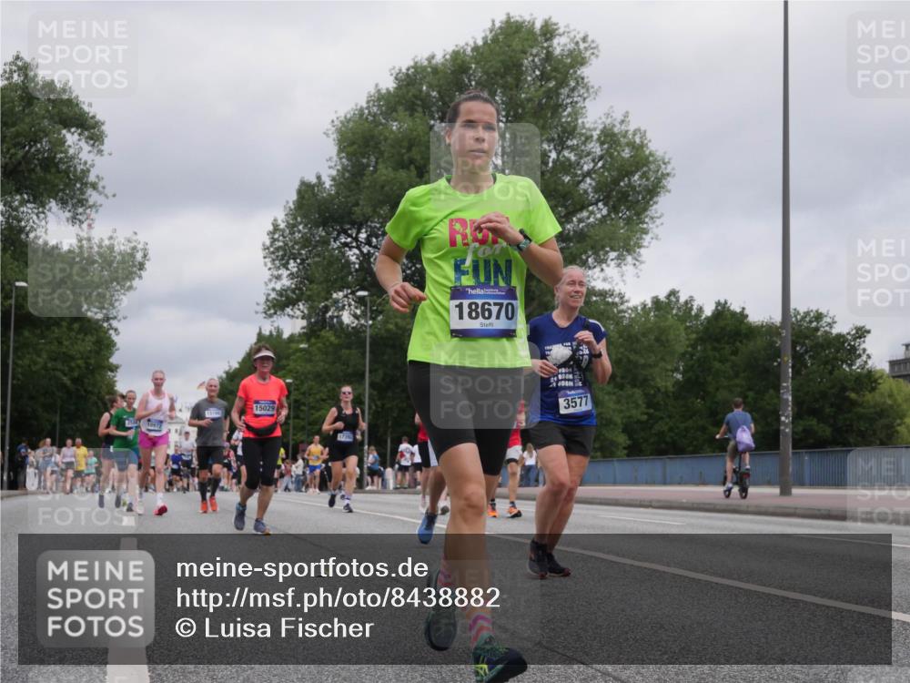 29.06.2025 - hella hamburg halbmarathon Luisa Fischer http://msf.ph/oto/8438882 29.06.2025 10:58:56 Kennedybrücke 250, 18972, 15160, 15029, 17392, 18670, 898, 498, 3577, 2244, 2586, 3257, 3577, 5487, 6944, 7680, 9857, 9858 meine-sportfotos.de