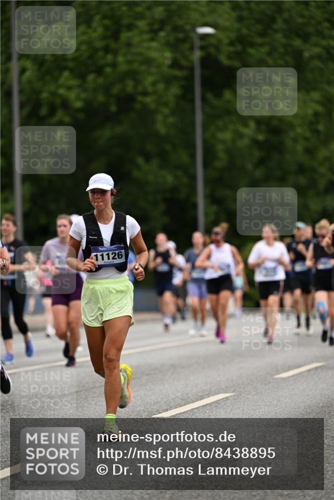 29.06.2025 - hella hamburg halbmarathon Dr. Thomas Lammeyer http://msf.ph/oto/8438895 29.06.2025 10:56:24 Kennedybrücke 1418, 1997, 3934, 4087, 4273, 4878, 5291, 5394, 5534, 6406, 6456, 6885, 6954, 6961, 7691, 7770, 7771, 7841, 8040, 8672, 9068, 9070, 9220, 9460, 9462, 9582, 9583, 9590, 9594, 9673, 9730, 10342, 10496, 10830, 10928, 11126, 11127, 11375 meine-sportfotos.de