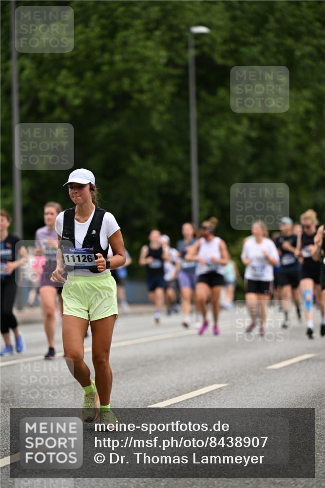 29.06.2025 - hella hamburg halbmarathon Dr. Thomas Lammeyer http://msf.ph/oto/8438907 29.06.2025 10:56:24 Kennedybrücke 1418, 1997, 3934, 4087, 4273, 4878, 5291, 5394, 5534, 6406, 6456, 6885, 6954, 6961, 7691, 7770, 7771, 7841, 8040, 8672, 9068, 9070, 9220, 9460, 9462, 9582, 9583, 9590, 9594, 9673, 9730, 10342, 10496, 10830, 10928, 11126, 11127, 11375 meine-sportfotos.de