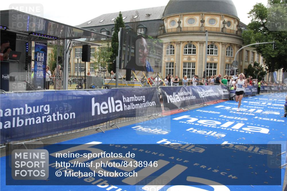 29.06.2025 - hella hamburg halbmarathon Michael Strokosch http://msf.ph/oto/8438946 29.06.2025 10:22:55 Ziel 11624, 16548 meine-sportfotos.de