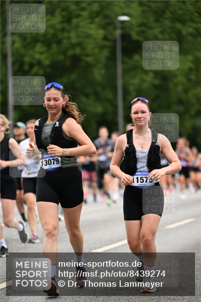 29.06.2025 - hella hamburg halbmarathon Dr. Thomas Lammeyer http://msf.ph/oto/8439274 29.06.2025 10:56:29 Kennedybrücke 1978, 1997, 3140, 3934, 4087, 4273, 4815, 5291, 5534, 6406, 6456, 6885, 6961, 6985, 7691, 7841, 8194, 8196, 8672, 9068, 9070, 9220, 9460, 9462, 9582, 9583, 9590, 9594, 9673, 9730, 10296, 10342, 10496, 10830, 10928, 11084, 11126, 11127, 11375 meine-sportfotos.de