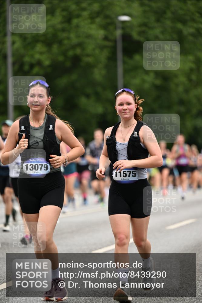 29.06.2025 - hella hamburg halbmarathon Dr. Thomas Lammeyer http://msf.ph/oto/8439290 29.06.2025 10:56:29 Kennedybrücke 1978, 1997, 3140, 3934, 4087, 4273, 4815, 5291, 5534, 6406, 6456, 6885, 6961, 6985, 7691, 7841, 8194, 8196, 8672, 9068, 9070, 9220, 9460, 9462, 9582, 9583, 9590, 9594, 9673, 9730, 10296, 10342, 10496, 10830, 10928, 11084, 11126, 11127, 11375 meine-sportfotos.de