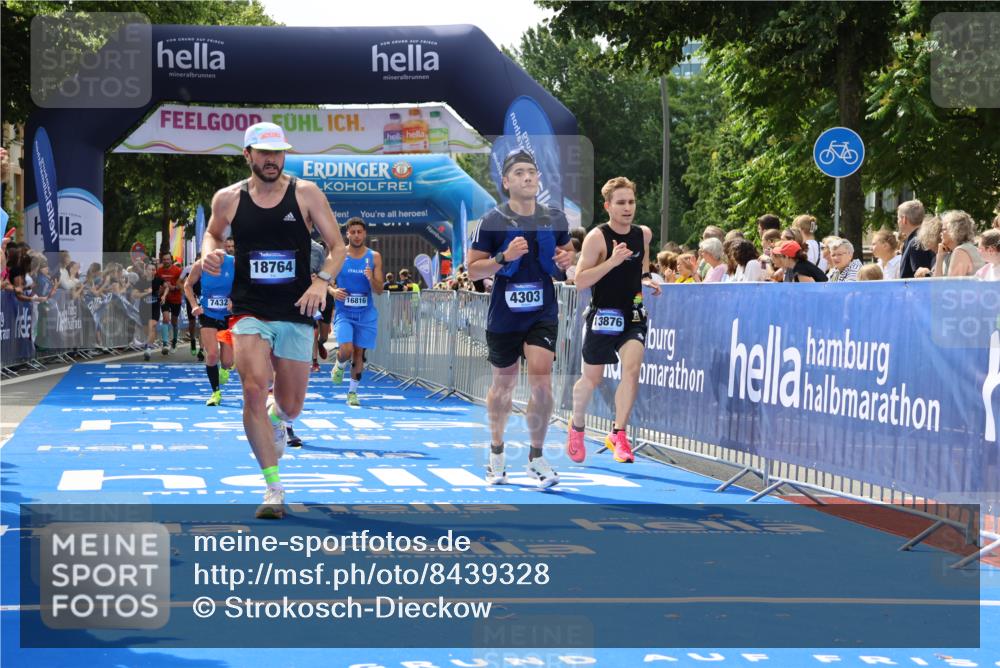 29.06.2025 - hella hamburg halbmarathon Strokosch-Dieckow http://msf.ph/oto/8439328 29.06.2025 10:41:18 Ziel 1570, 3332, 4205, 4303, 5387, 6771, 6901, 7432, 7774, 9711, 10375, 10783, 12434, 12895, 13876, 14555, 16816, 17834, 18412, 18509, 18573, 18764 meine-sportfotos.de