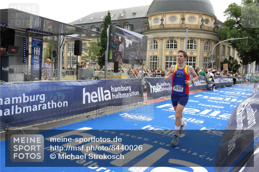 29.06.2025 - hella hamburg halbmarathon Michael Strokosch http://msf.ph/oto/8440026 29.06.2025 10:23:49 Ziel 5301, 6699, 9151, 9447, 10780 meine-sportfotos.de