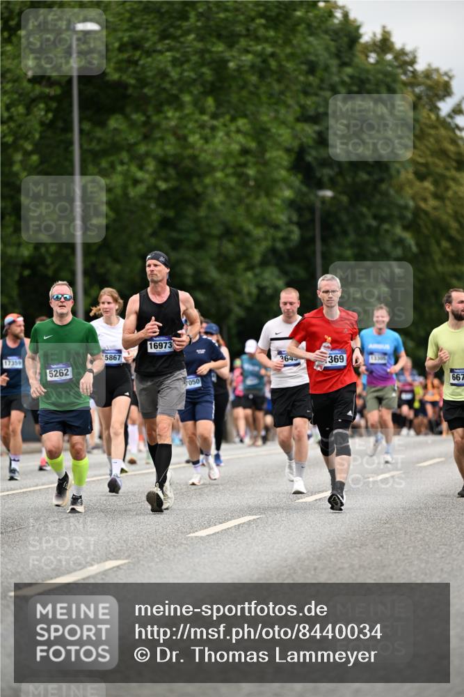 29.06.2025 - hella hamburg halbmarathon Dr. Thomas Lammeyer http://msf.ph/oto/8440034 29.06.2025 10:56:46 Kennedybrücke 1369, 1978, 2308, 2593, 3140, 3645, 4273, 4815, 5262, 5291, 6406, 6671, 6885, 6961, 6985, 7682, 7737, 8194, 8196, 8250, 8251, 8672, 9068, 9070, 9730, 10296, 10342, 10496, 10600, 10634, 10693, 10928, 11084, 11297, 11375 meine-sportfotos.de