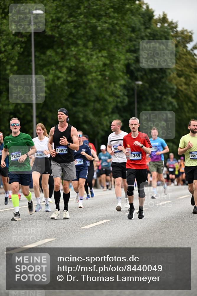 29.06.2025 - hella hamburg halbmarathon Dr. Thomas Lammeyer http://msf.ph/oto/8440049 29.06.2025 10:56:46 Kennedybrücke 1369, 1978, 2308, 2593, 3140, 3645, 4273, 4815, 5262, 5291, 6406, 6671, 6885, 6961, 6985, 7682, 7737, 8194, 8196, 8250, 8251, 8672, 9068, 9070, 9730, 10296, 10342, 10496, 10600, 10634, 10693, 10928, 11084, 11297, 11375 meine-sportfotos.de