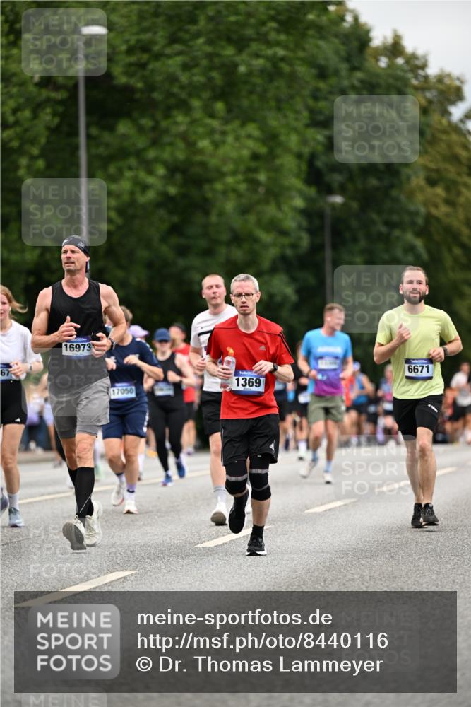 29.06.2025 - hella hamburg halbmarathon Dr. Thomas Lammeyer http://msf.ph/oto/8440116 29.06.2025 10:56:48 Kennedybrücke 1369, 1978, 2308, 2593, 3140, 3645, 4273, 4815, 5262, 5291, 6406, 6671, 6885, 6985, 7682, 7737, 8194, 8196, 8250, 8251, 8672, 9068, 9070, 9730, 10296, 10342, 10496, 10600, 10634, 10693, 10928, 11084, 11297, 11375 meine-sportfotos.de